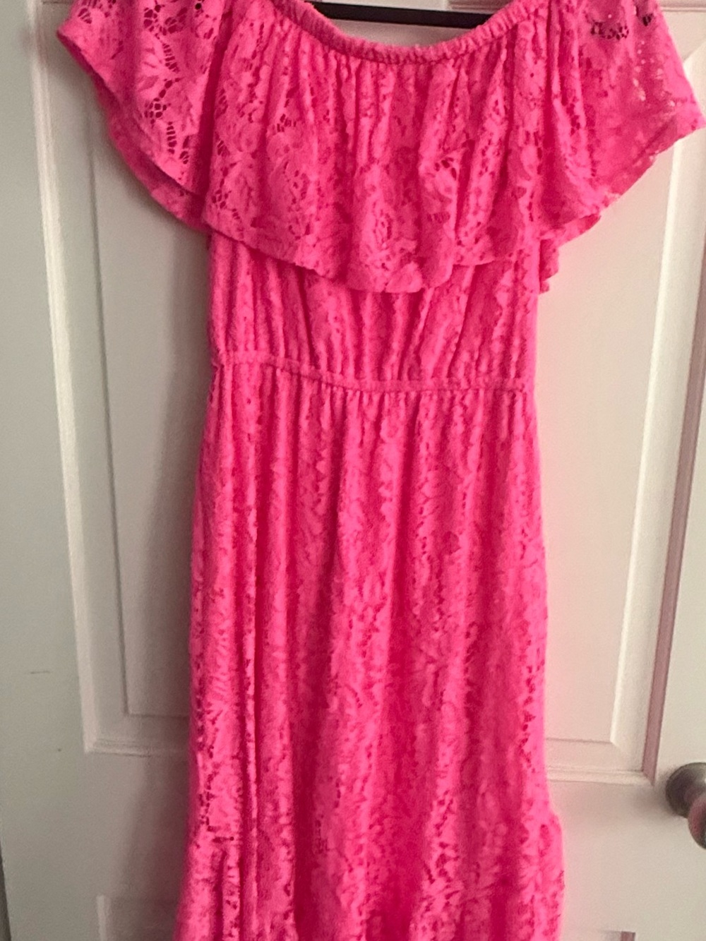 Off-Shoulder Lace Mini Dress in Hot Pink like new SZ SMALL MEDIUM